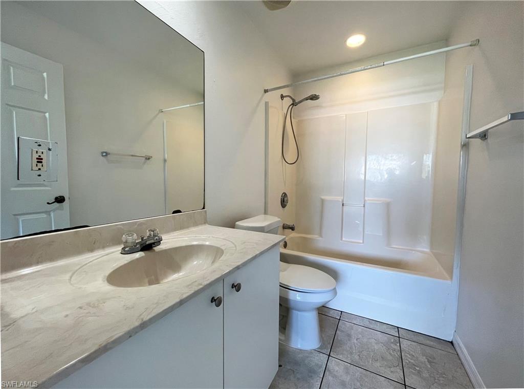 GOLDEN GATE CITY - Residential