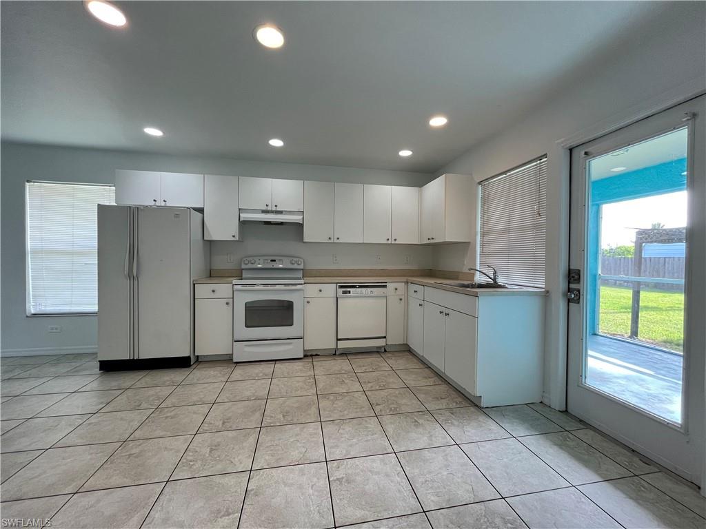 GOLDEN GATE CITY - Residential