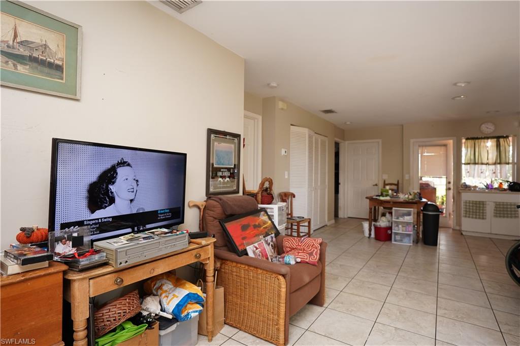 GOLDEN GATE CITY - Residential