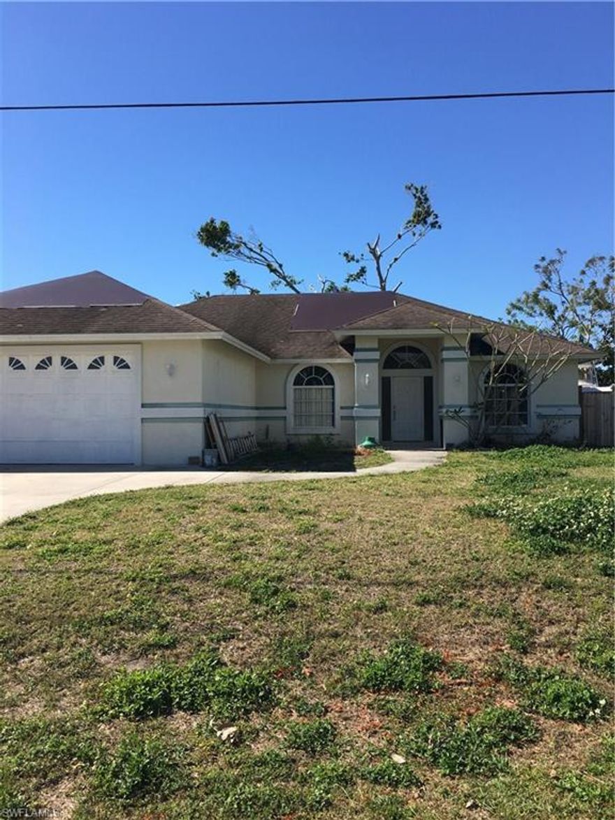 Great opportunity to own this home on the canal. 3 bed, 2 bath, 2 car garage. Tray ceilings on master bed and crown molding and cathedral ceilings, tile throughout.
Arched windows. Enjoy the weather in the large screened and tiled lanai. Fenced back yard.
New roof after Irma.
Use Nabor "As is Contract Contract.
Agents Please see Confidential Remarks.
