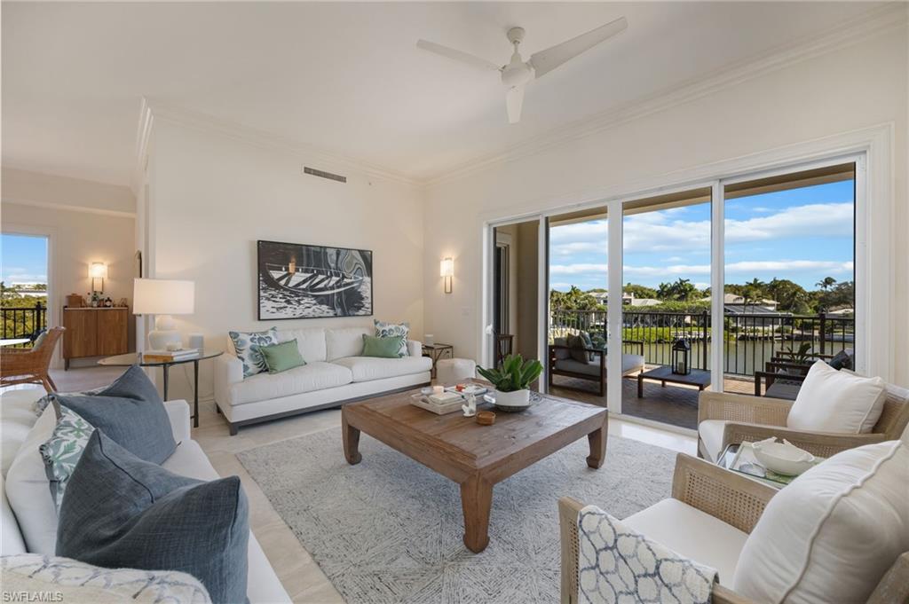 CHARLESTON SQUARE - Residential