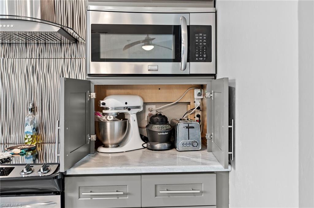 MARCO ISLAND - Residential