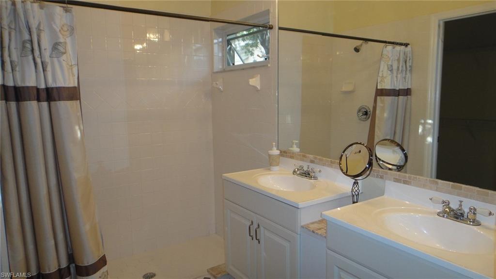 HUNTERS RIDGE - Residential