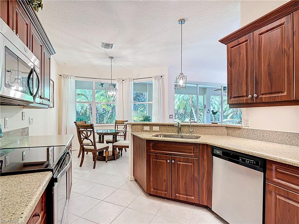 DEL VERA COUNTRY CLUB - Residential