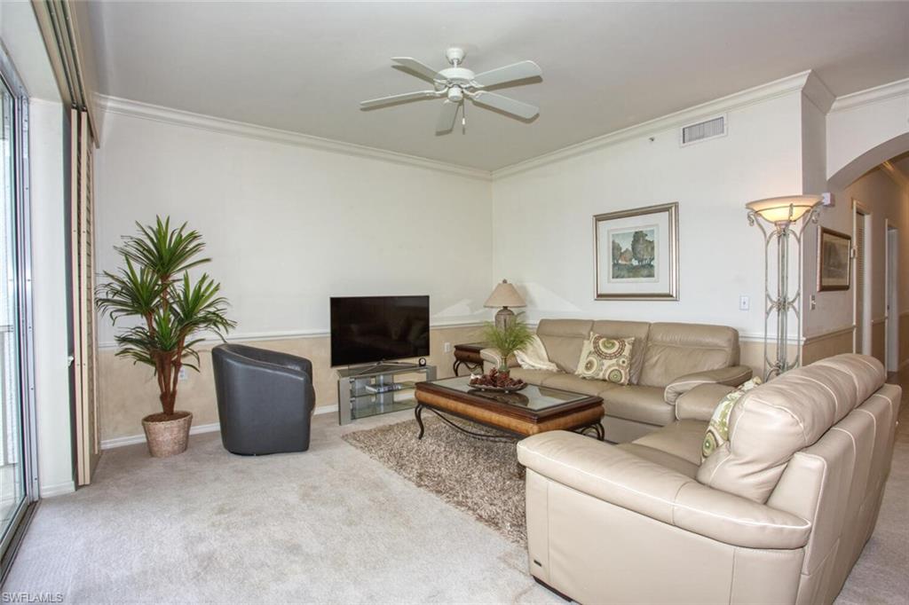 10480 Washingtonia Palm WAY 1126