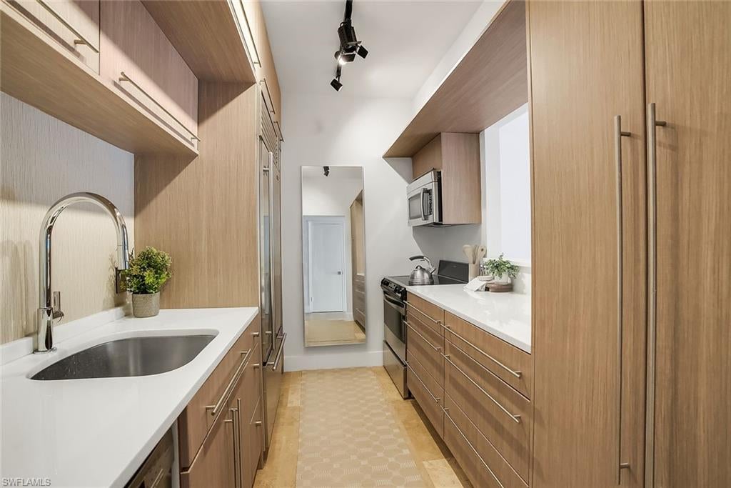 155 Ocean Lane DR 103