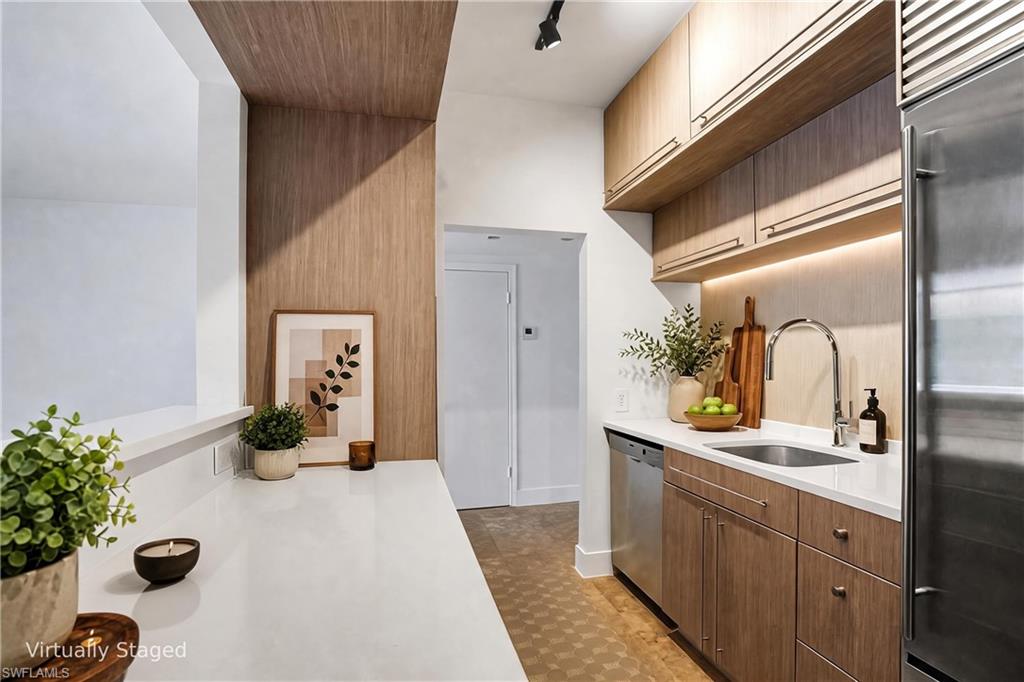 155 Ocean Lane DR 103