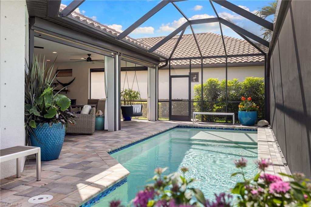 ESPLANADE - Residential