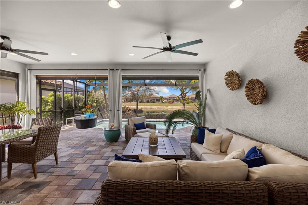 ESPLANADE - Residential