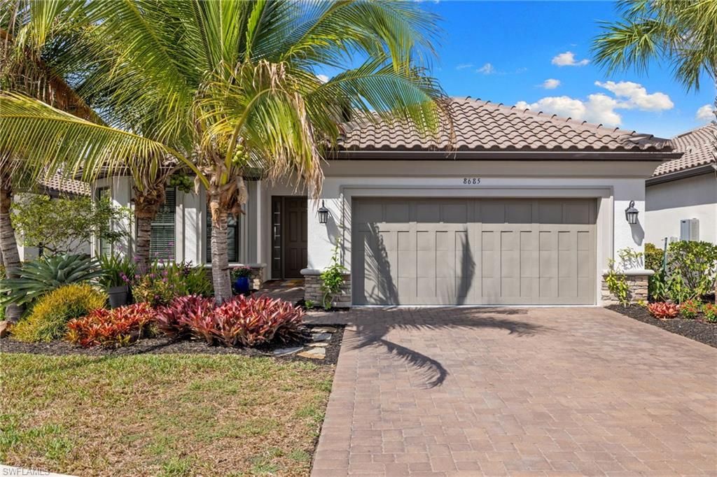 Photo of 8685 Dilillo CT, NAPLES, FL 34119 (MLS # 226011580)