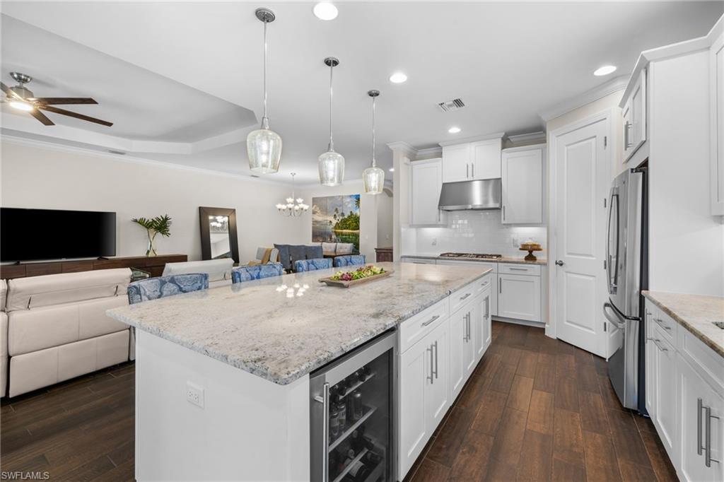 ESPLANADE - Residential