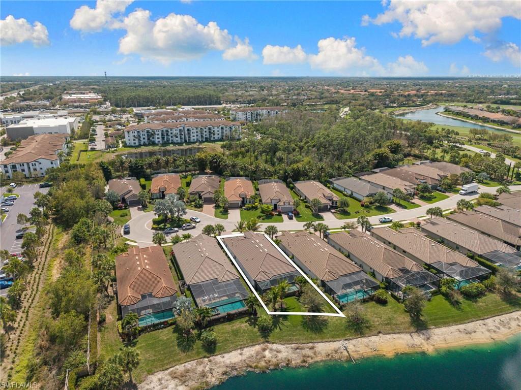 ESPLANADE - Residential