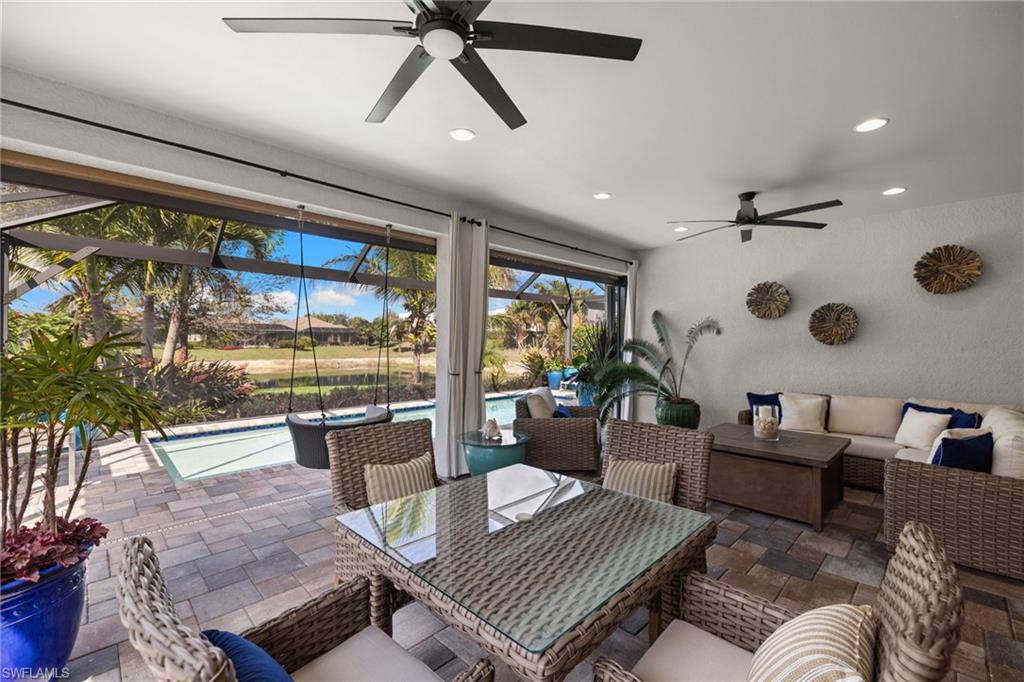 ESPLANADE - Residential