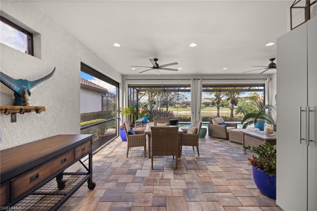 ESPLANADE - Residential