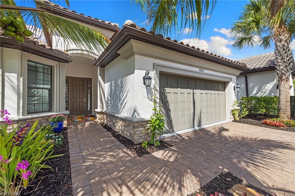 ESPLANADE - Residential