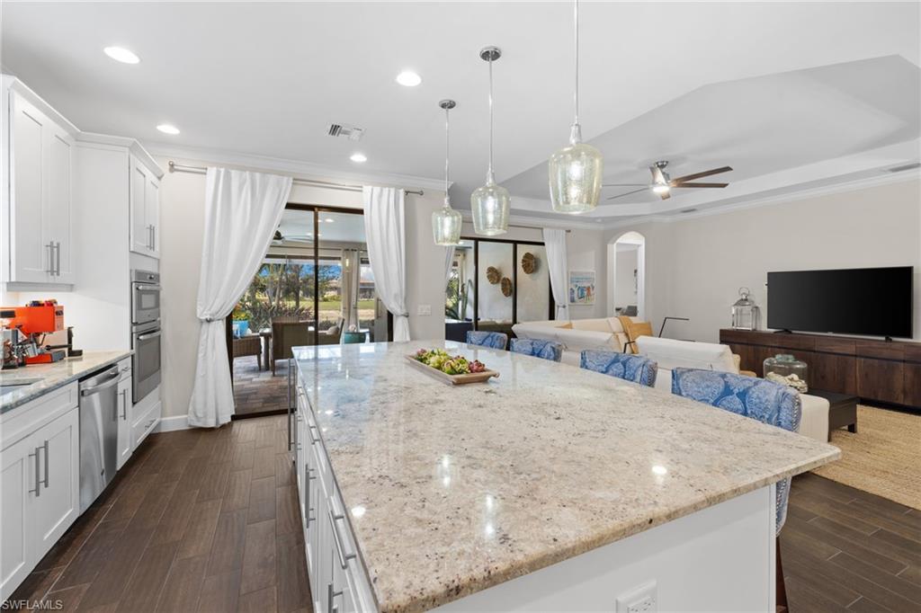 ESPLANADE - Residential