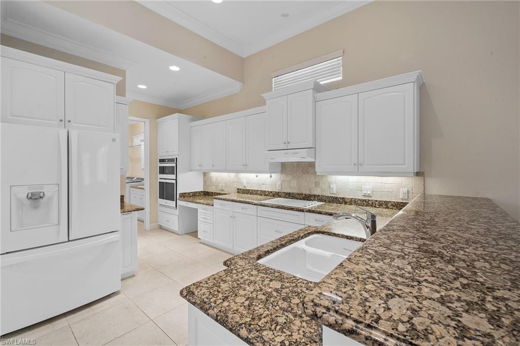 NAPLES PARK - Residential