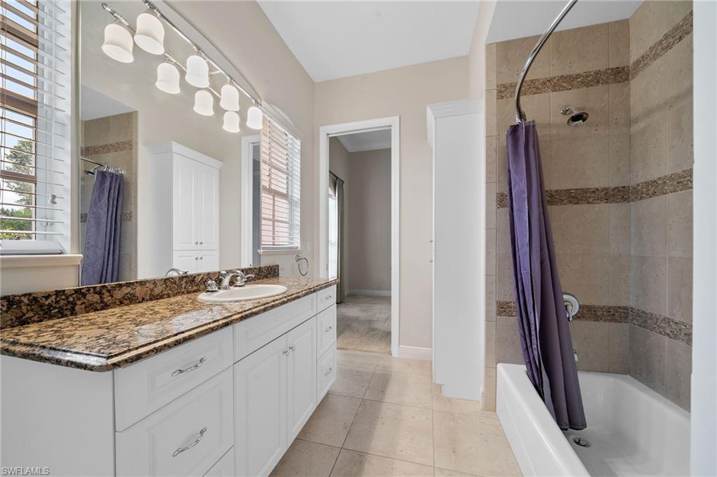 NAPLES PARK - Residential