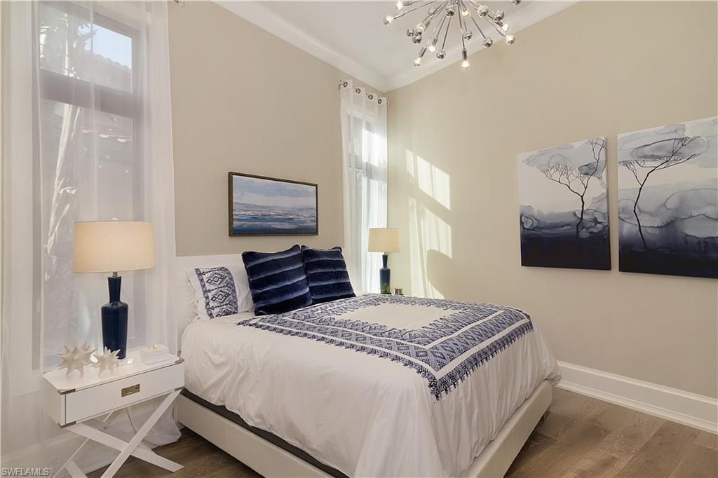 MOORINGS - Residential