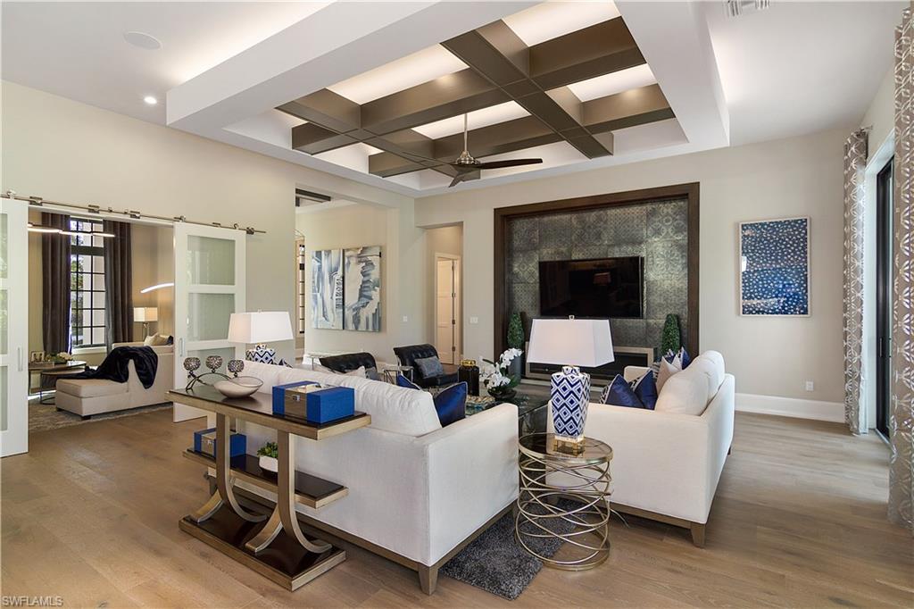 MOORINGS - Residential