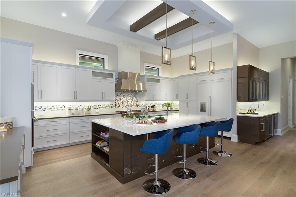 MOORINGS - Residential