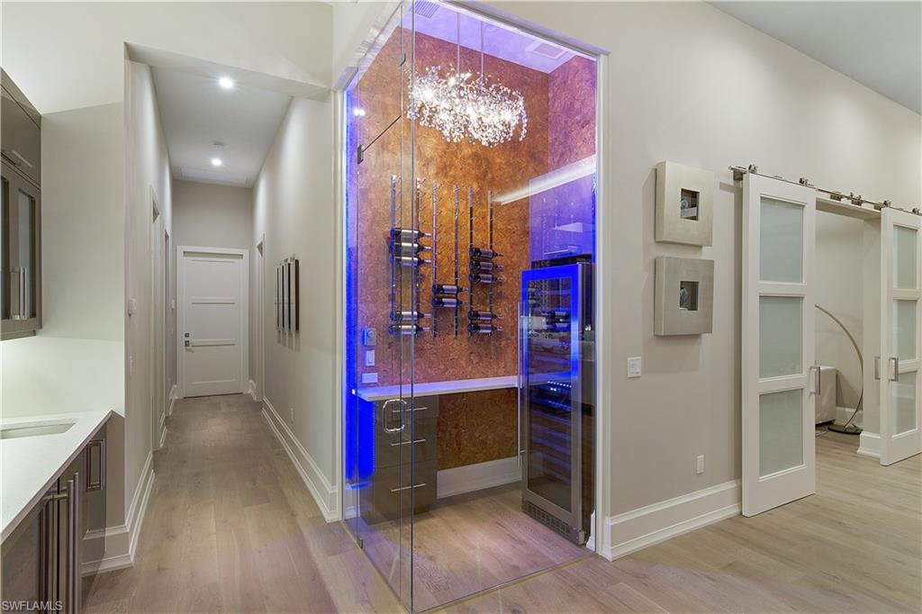 MOORINGS - Residential