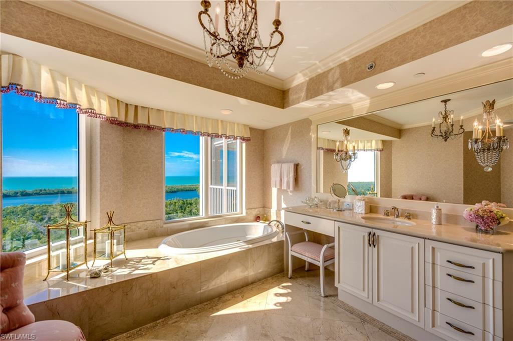 CAP FERRAT - Residential