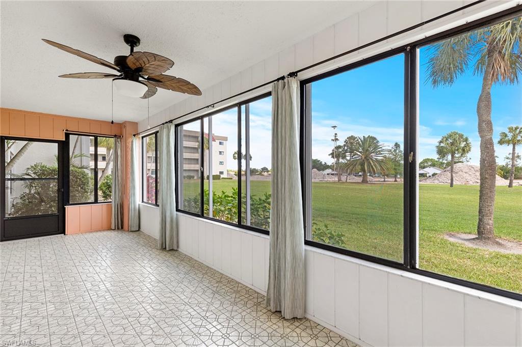 SEVEN LAKES - Residential