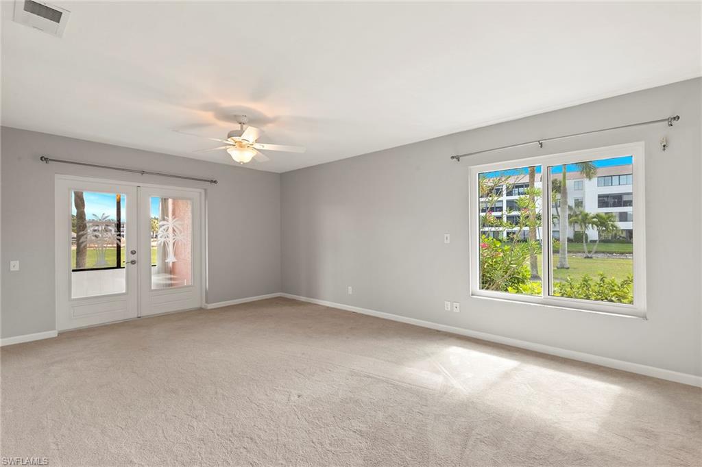 SEVEN LAKES - Residential