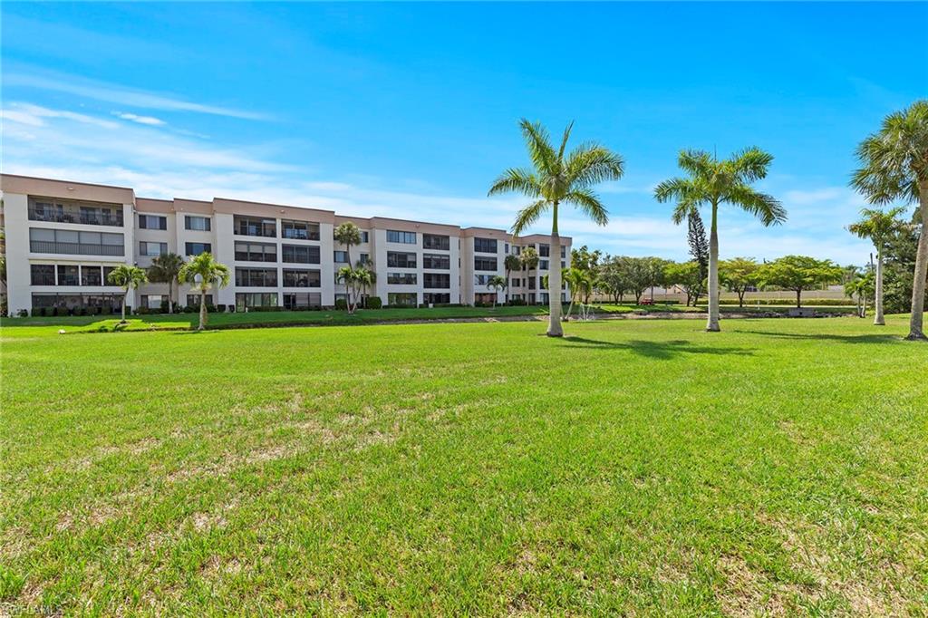 SEVEN LAKES - Residential