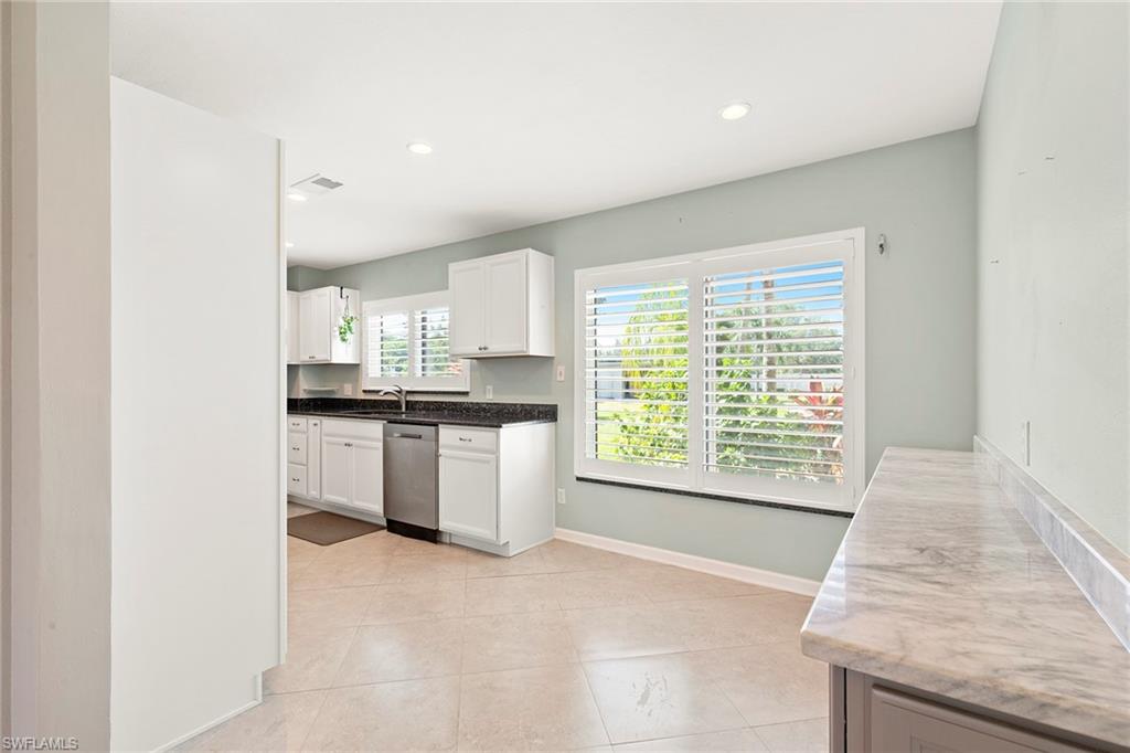 SEVEN LAKES - Residential