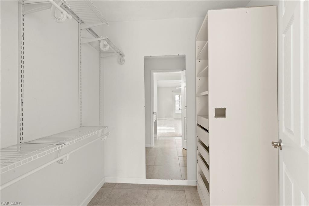 SEVEN LAKES - Residential