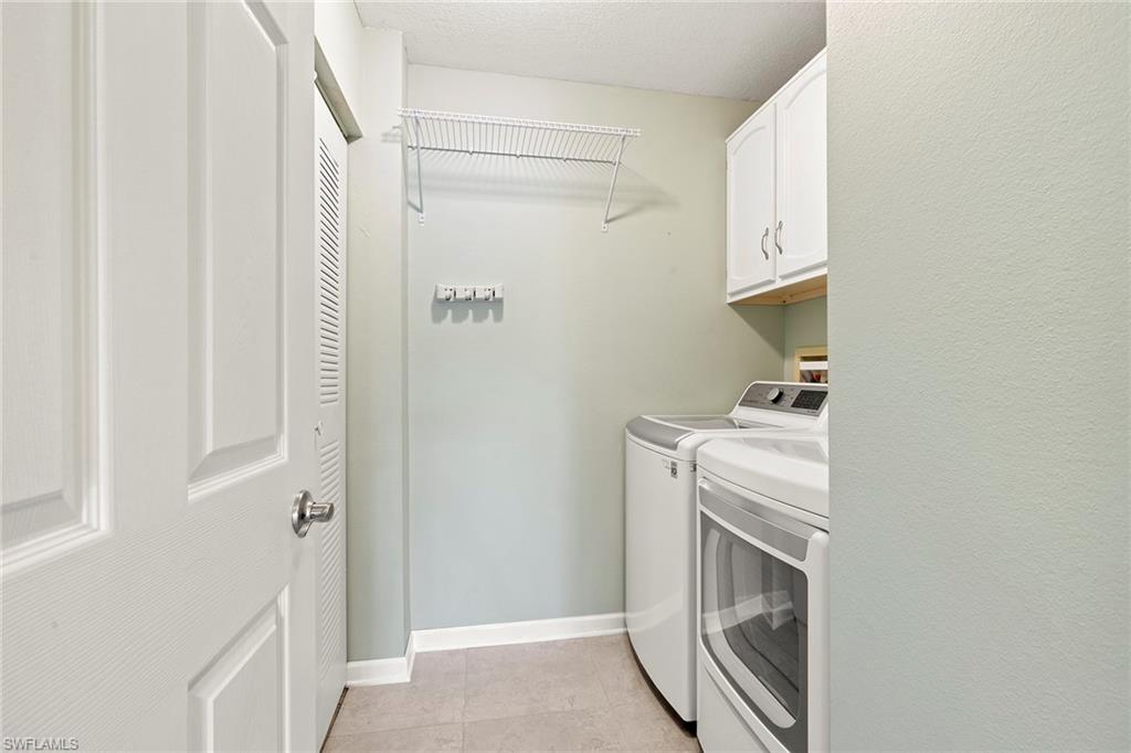 SEVEN LAKES - Residential