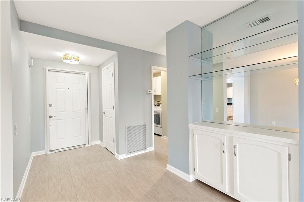 SEVEN LAKES - Residential