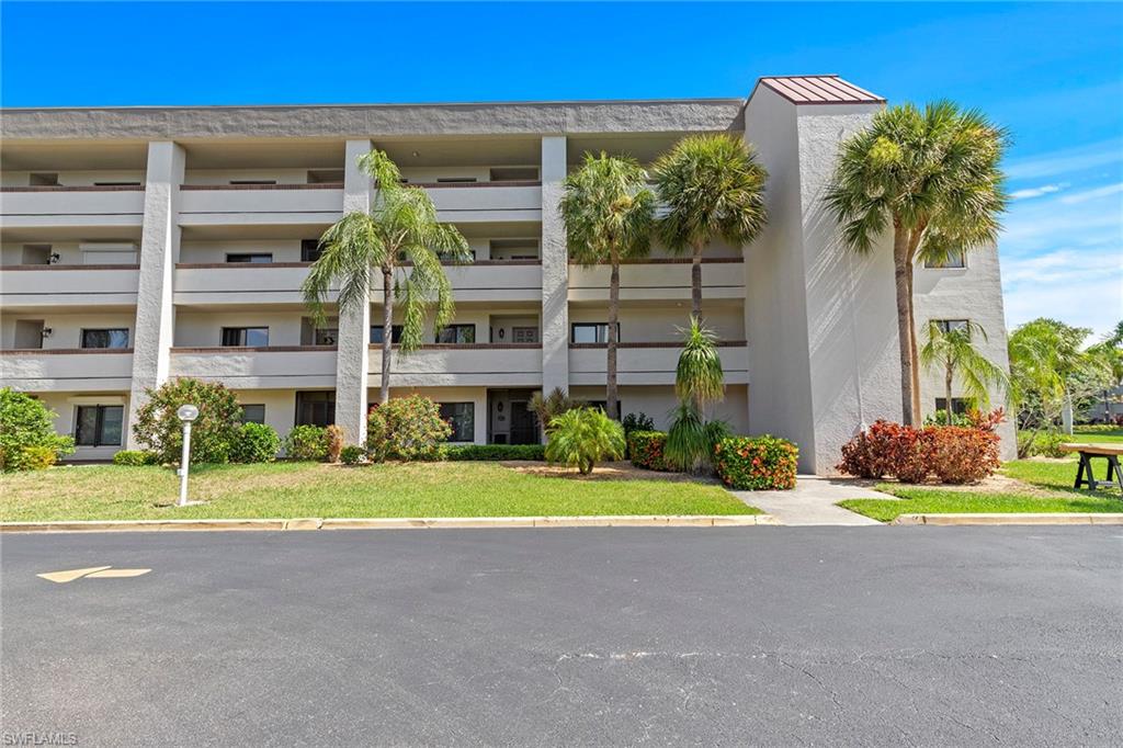 SEVEN LAKES - Residential