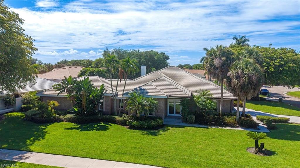 BARRINGTON AT PELICAN BAY - Residential