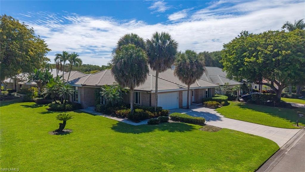 BARRINGTON AT PELICAN BAY - Residential