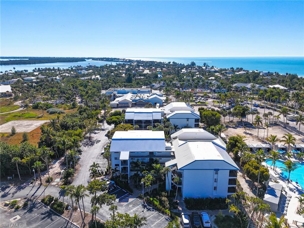 TENNIS VILLAS - Residential