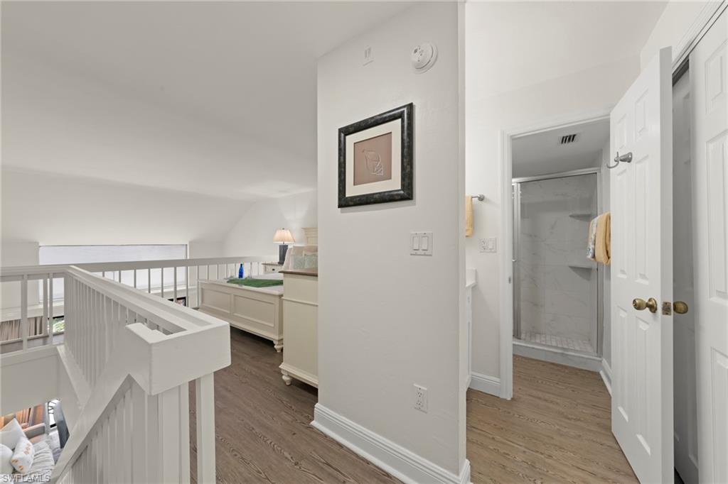 TENNIS VILLAS - Residential