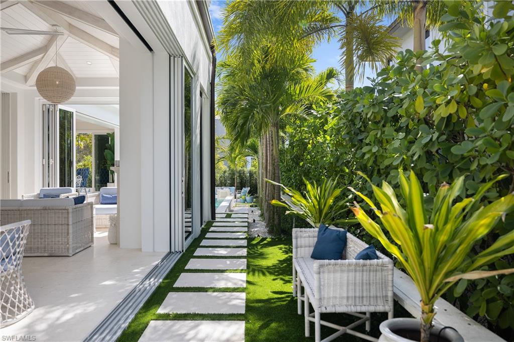 OLDE NAPLES - Residential