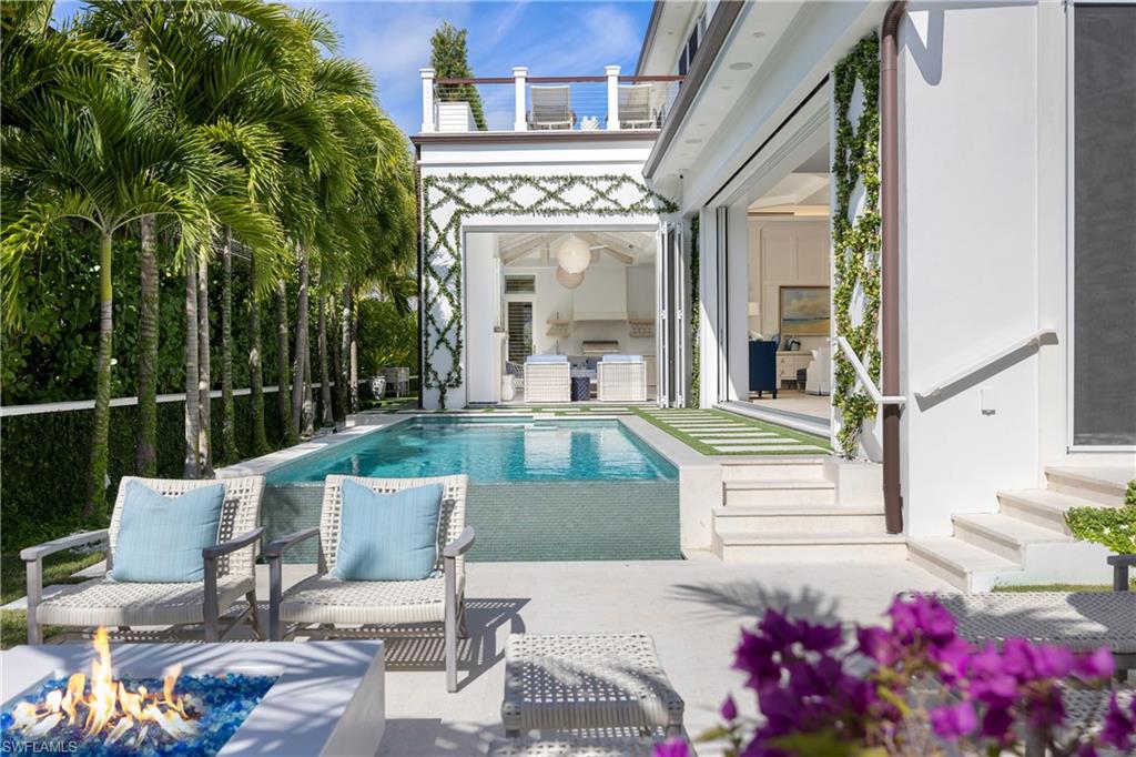 OLDE NAPLES - Residential