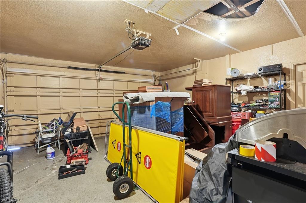 QUAIL HOLLOW - Residential