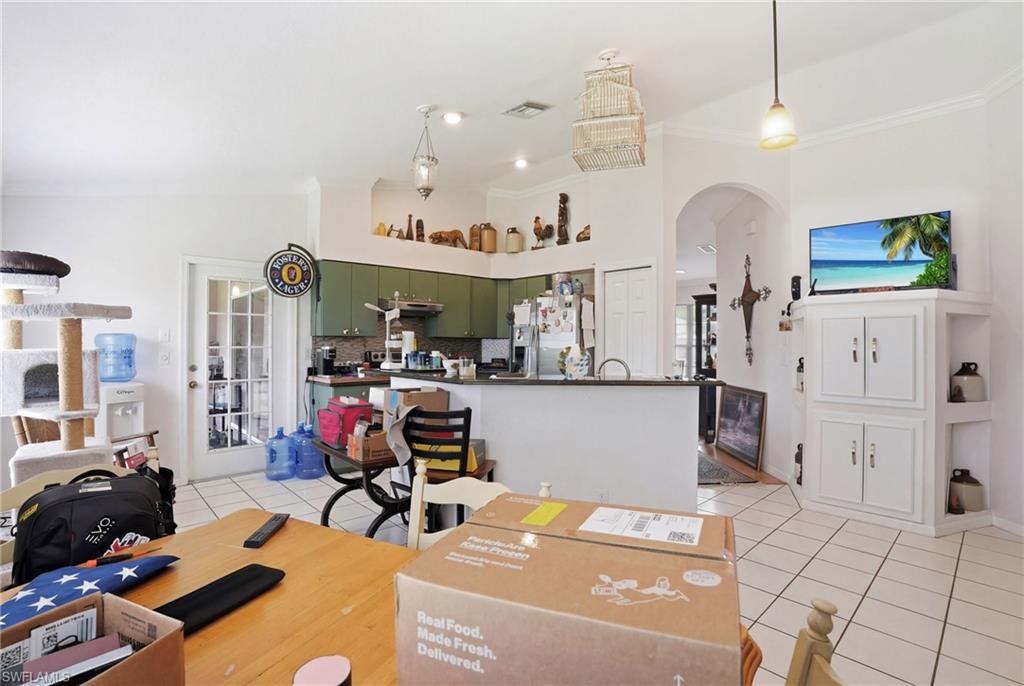 QUAIL HOLLOW - Residential