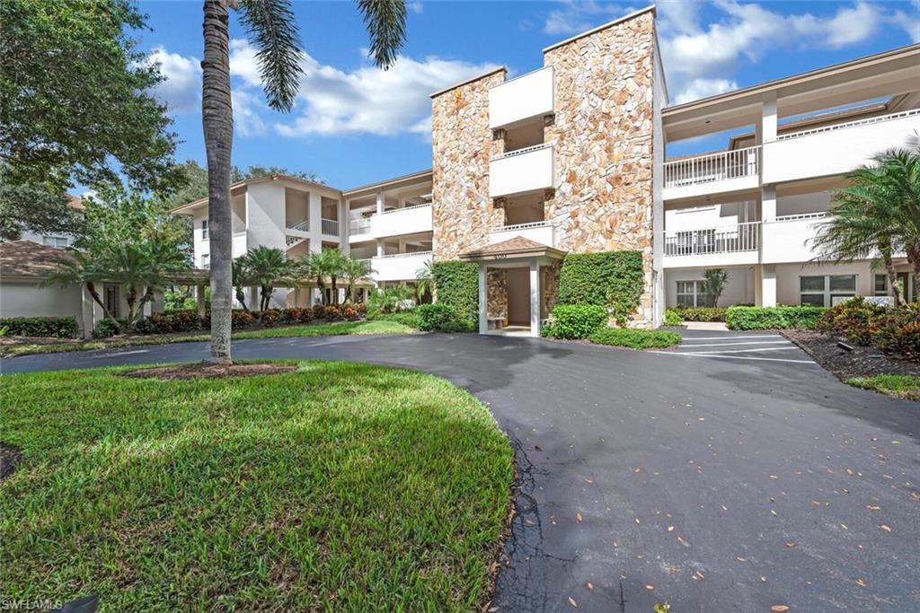 COMMONS AT WYNDEMERE - Residential