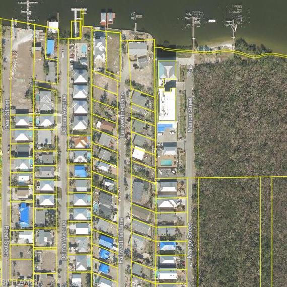 BEACH ESTATES - Land