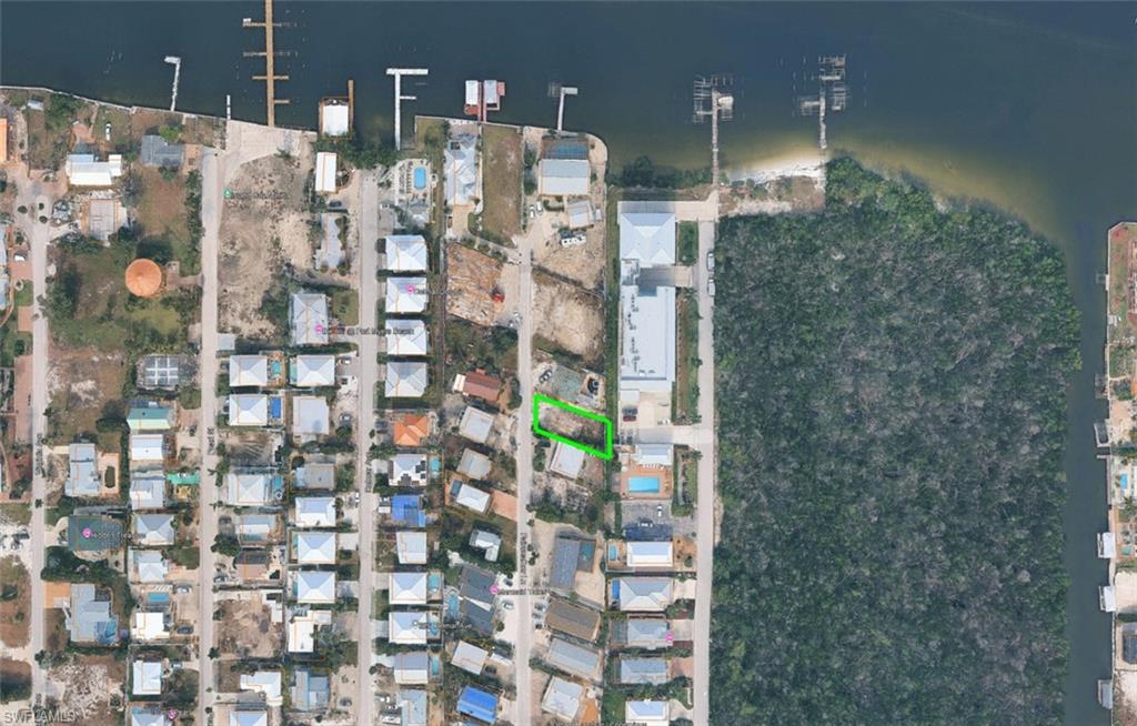 BEACH ESTATES - Land