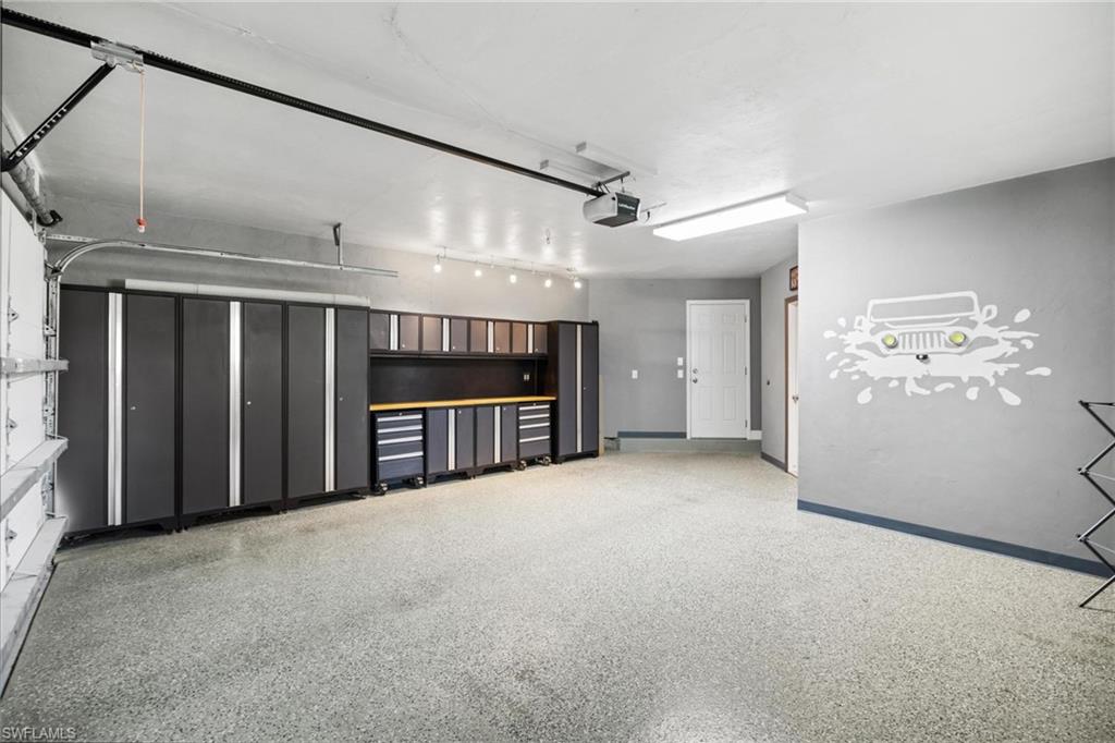 GULF ACRES - Residential