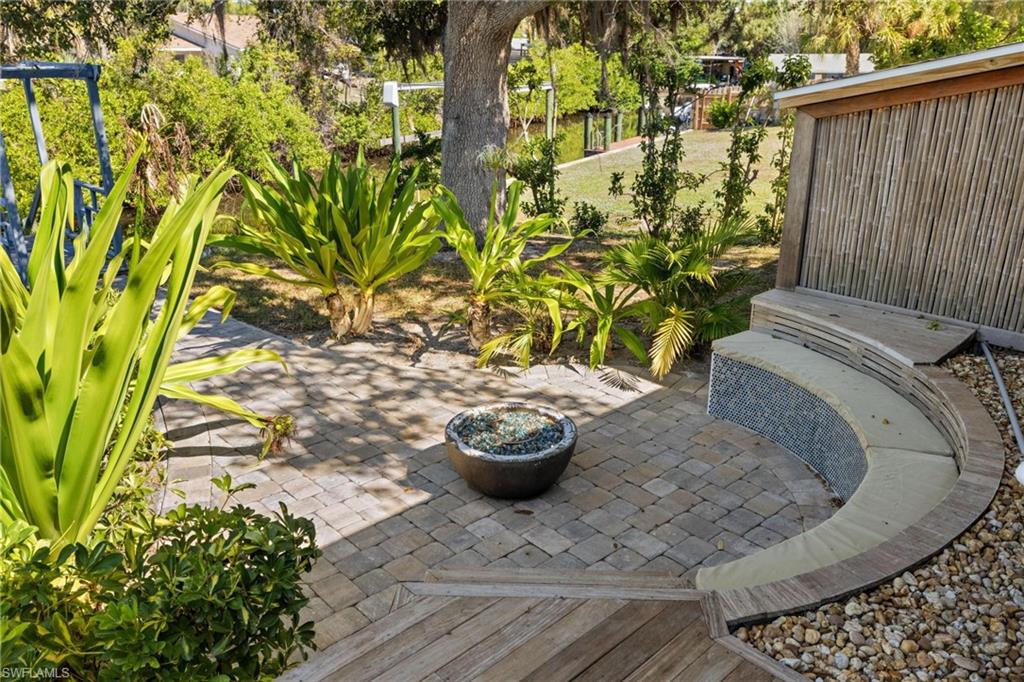 GULF ACRES - Residential