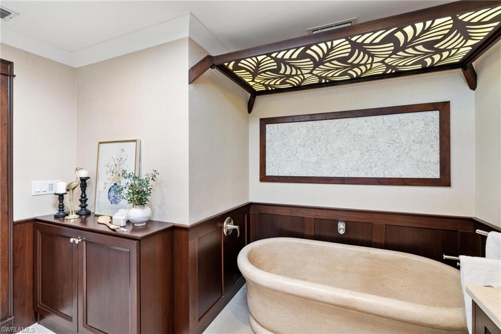 GULF ACRES - Residential