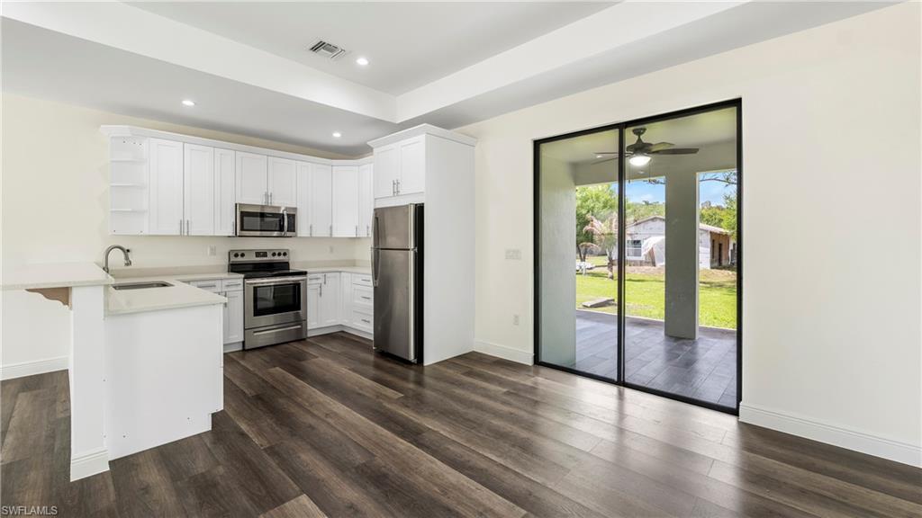 GOLDEN GATE ESTATES - Residential